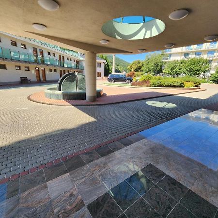 Kristoff Plaza Trencianske Teplice Apartment Trencin Exterior photo